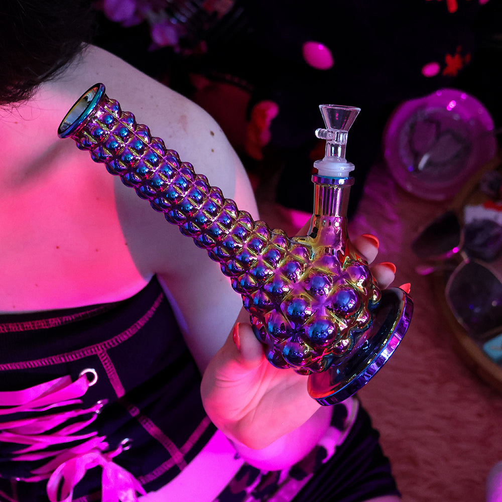 Bong Warehouse Genie Bottle 24cm Glass Bong - Rainbow in hand