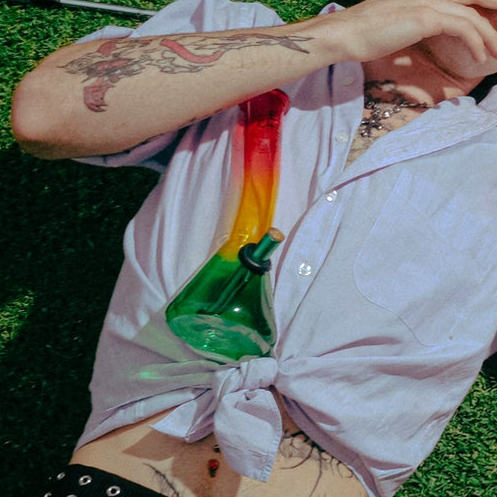 BW - Bent Neck Beaker 27cm Glass Bong - El Cheapo Rasta