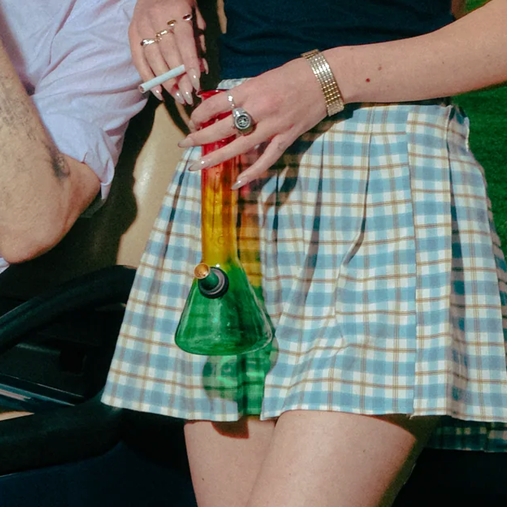 BW - Bent Neck Beaker 27cm Glass Bong - El Cheapo Rasta