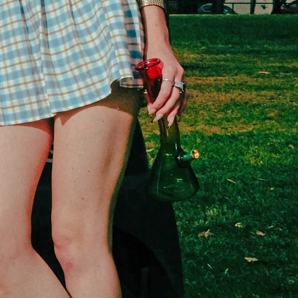 BW - Bent Neck Beaker 27cm Glass Bong - El Cheapo Rasta