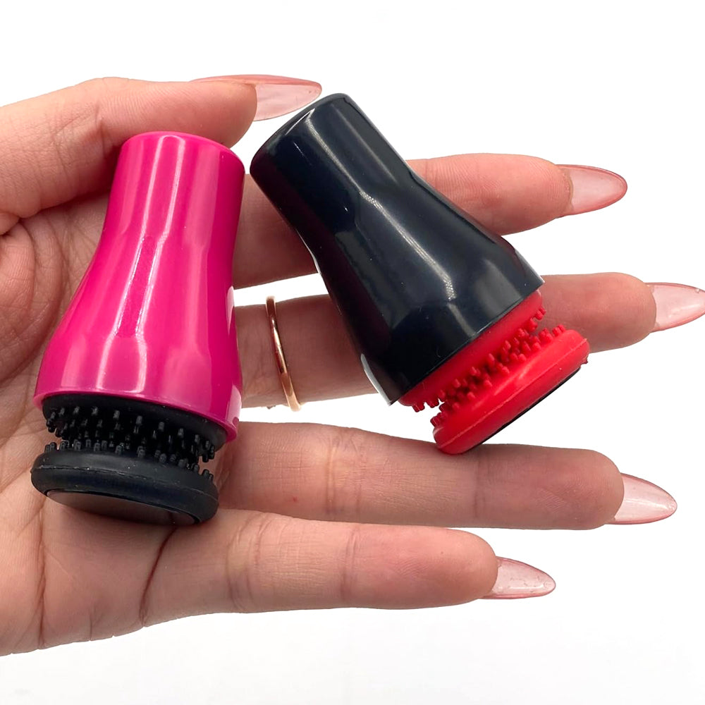 Magnetic Glass Bong Cleaning Brush - Random Colour hand held pink and black colourways