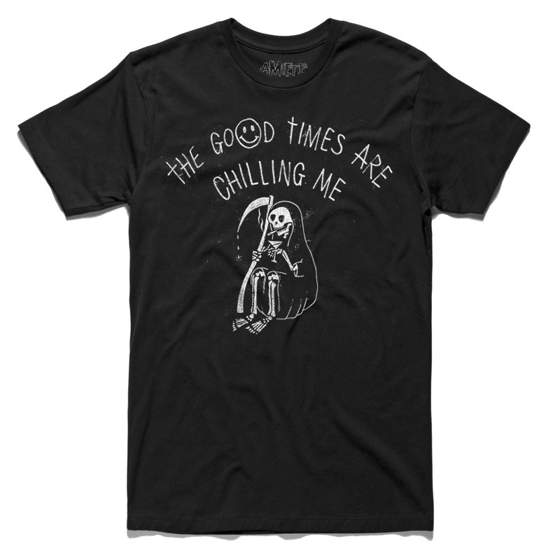 Amiete Chilling Me - Black T-shirt