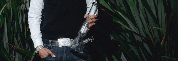 What is a Bong? Its Types and Purpose – Bong Warehouse