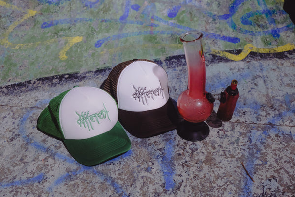 Trucker caps and a Bong Warehouse Double Chamber 30cm Glass Bong – Pink Cherry Bomb