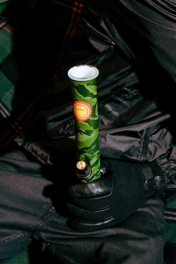 Bong Warehouse Large Tube 33cm Glass Bong in Camo Sunbaked Pattern on a Man's Lap