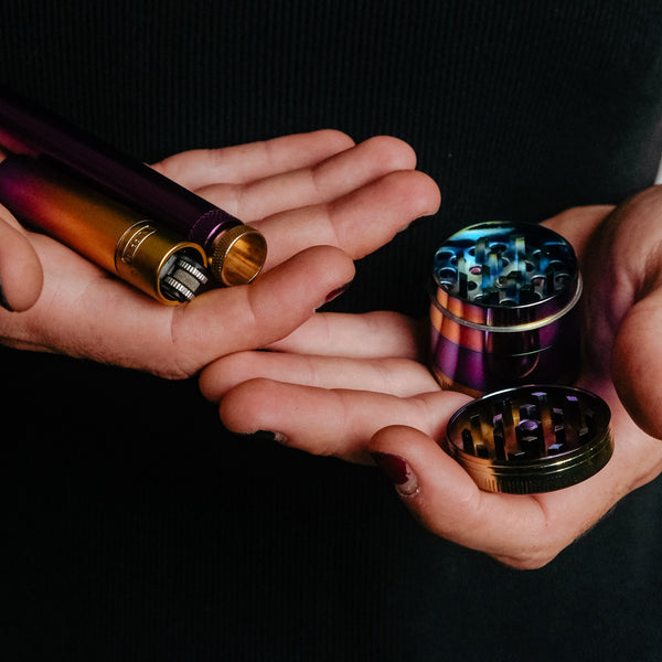Bong Warehouse  Round Metal Weed and Herb 50mm Grinder and Metal Stems in Rainbow