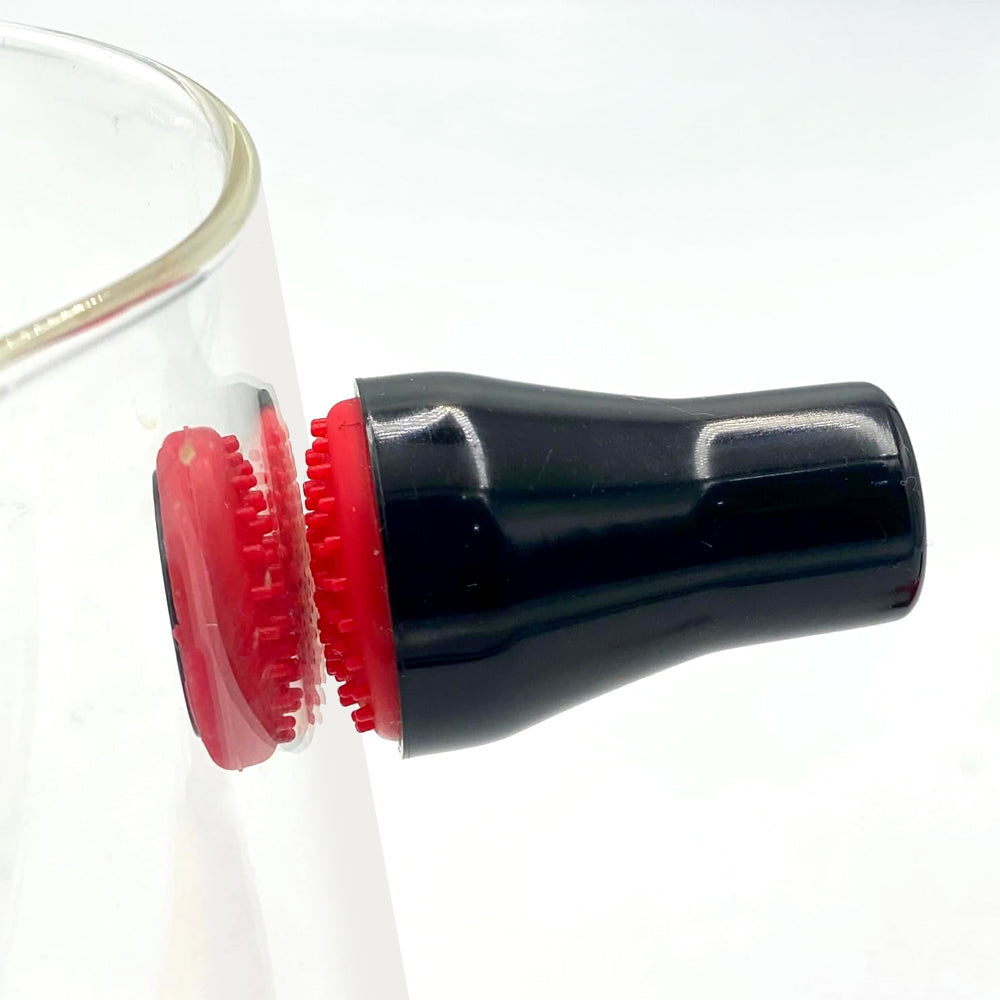 Magnetic Glass Bong Cleaning Brush  - Random Colour in used on glass