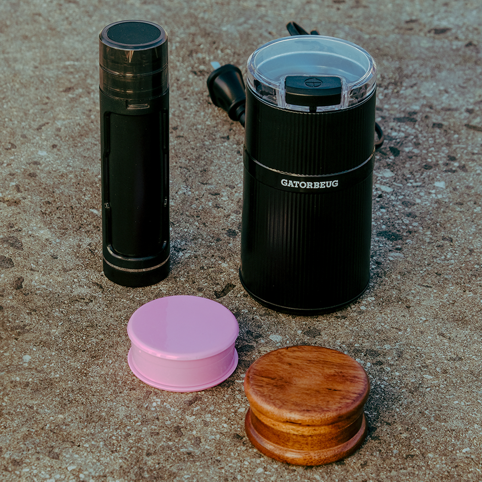 Plastic Herb Grinder Round - Pink